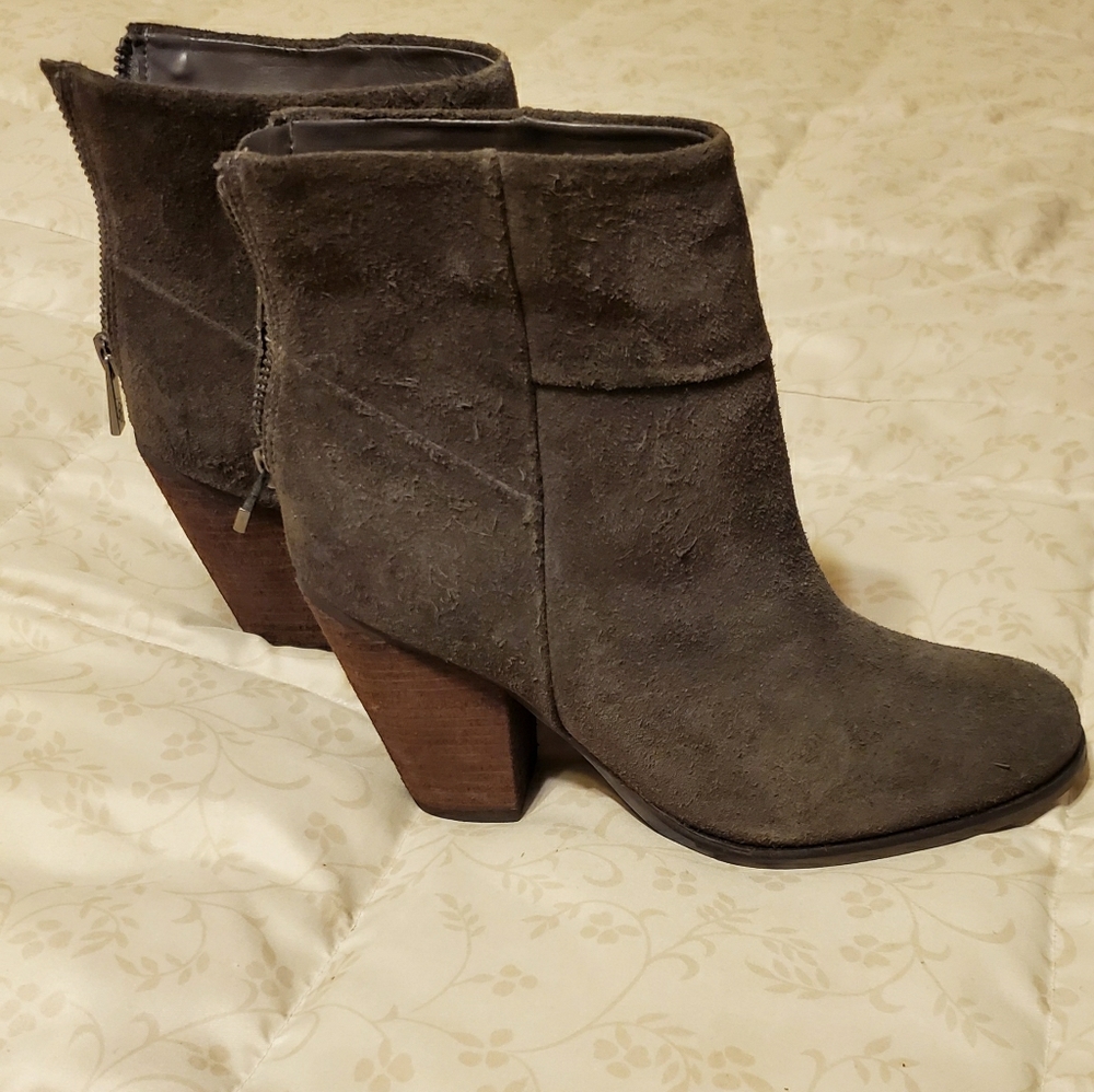 Arturo Chiang Leather Suede Boots - Pristine